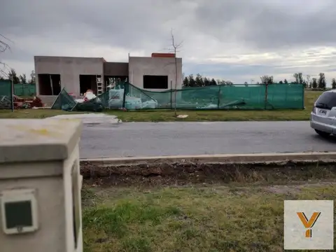 Terreno en Venta en Área 60, USD 34.990