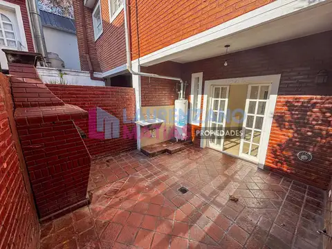 Depto Tipo Casa en Venta con 1 cocheras