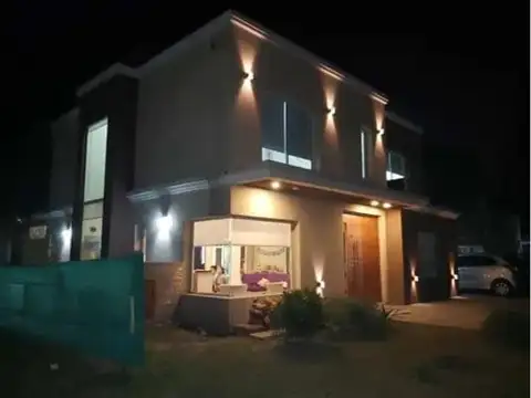 Casa en Venta de 4 dormitorios