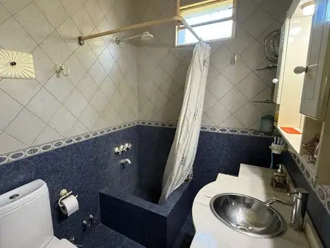 VENTA CASA QUINTA + CASA CASEROS  LA REJA MORENO