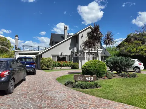 Casa  en Venta en Campos de Alvarez, Francisco Álvarez, Moreno