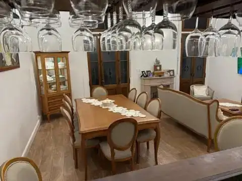 Venta. Casa. 5 ambientes. Alvarez Thomas 300. Colegiales.