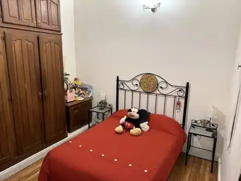 Casa 5 ambientes con 4 baños