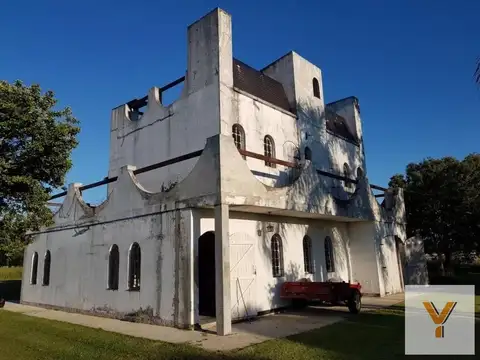 Campo en venta - 4 Dormitorios 3 Baños - Cochera - 52.421Mts2 - Mercedes 