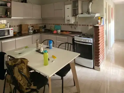 Casa 4 ambientes con 1 baño