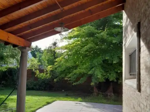 Casa en Venta en Del Viso, USD 195.000