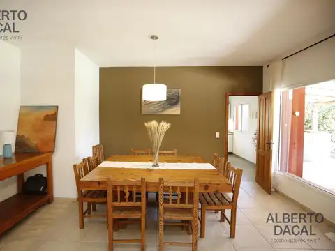 Casa 7 ambientes con 3 baños