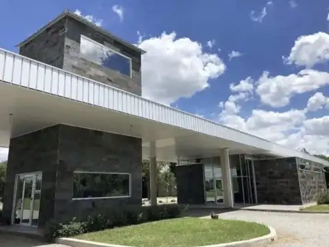 LOTE BARRIO CERRADO SAINT JOSEPH LONGCHAMPS 450 M