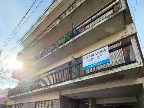 Venta departamento 2 ambientes castelar sur
