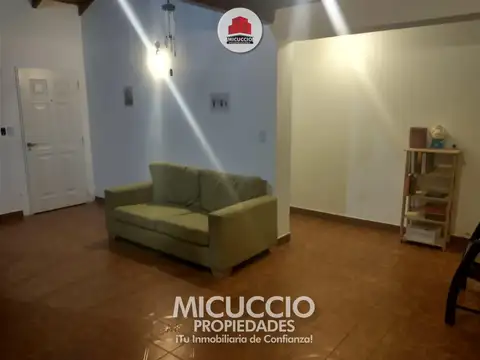 Casa 6 ambientes con 3 baños