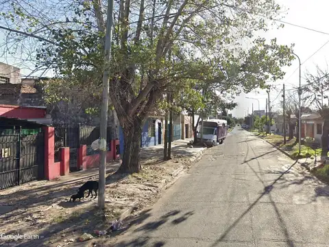 PH a reciclar en venta - 2 Dormitorios 1 Baño - Lanús