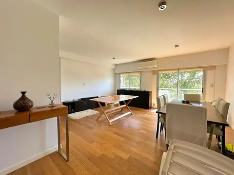 Departamento de 2 ambientes con balcon, terraza y cochera