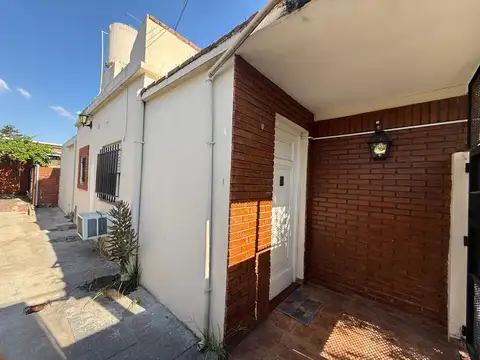 Depto Tipo Casa en Alquiler de 2 dormitorios