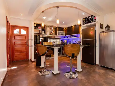 Saavedra 400, Piso 0