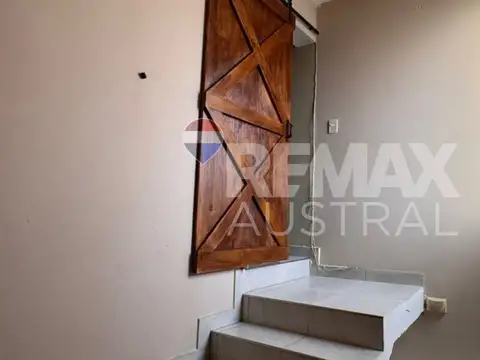 Casa en Alquiler con 1 cochera