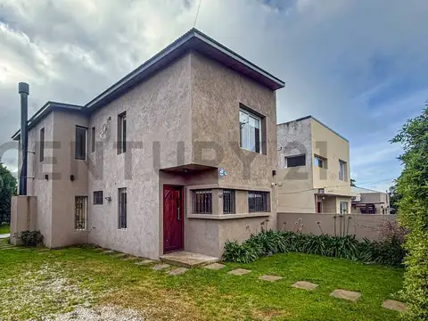 VENTA CASA 4 AMBIENTES BARRIO SAN PATRICIO