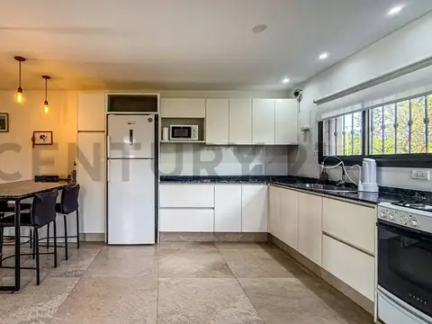calle 463 600, Piso 0
