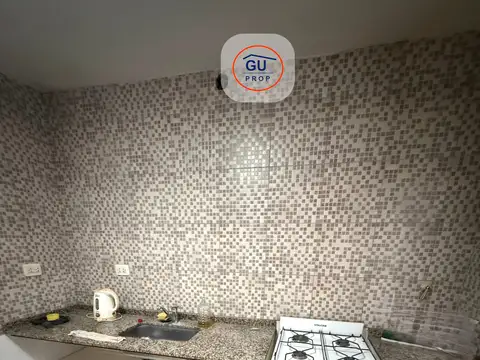 Depto Tipo Casa en Alquiler en Jose Leon Suarez, $ 700.000