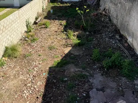 Terreno en Venta 8  mts Frente