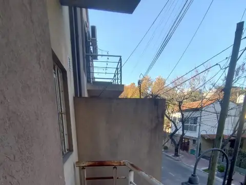 Libertador 900, Piso 1º