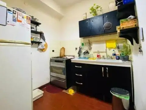 Casa 6 ambientes con 2 baños