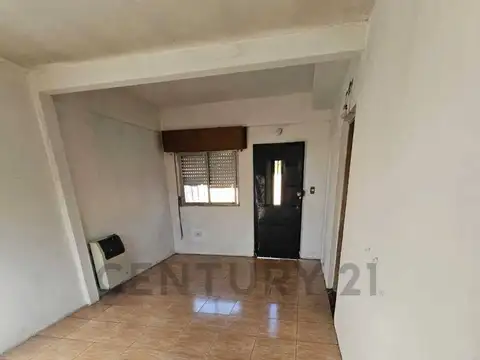 25 e/ 482 y 481 , Piso 0