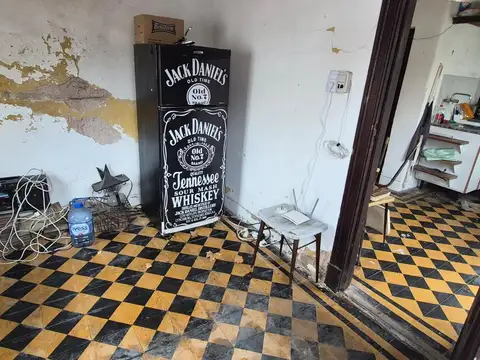 Depto Tipo Casa 4 ambientes con 2 baños