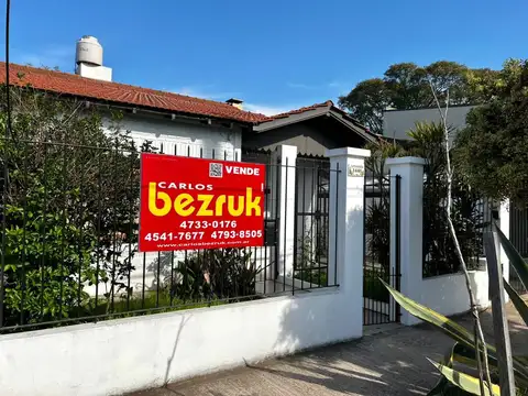 Casa 4 ambientes en venta en Martinez