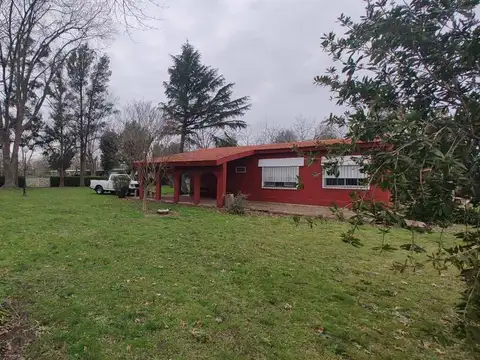 VENTA CASA QUINTA/CABALLERIZA/18 LOTES BRANDSEN