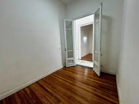 Depto Tipo Casa 5 ambientes con 1 baño
