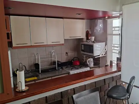 Depto Tipo Casa 4 ambientes con 2 baños