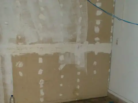 Local en zona comercial de 3,30 x 15