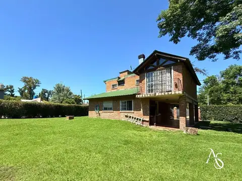 Casa 4 ambientes con 3 baños