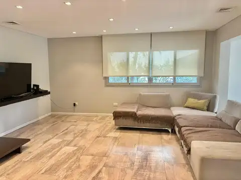 Casa 5 ambientes con 4 baños