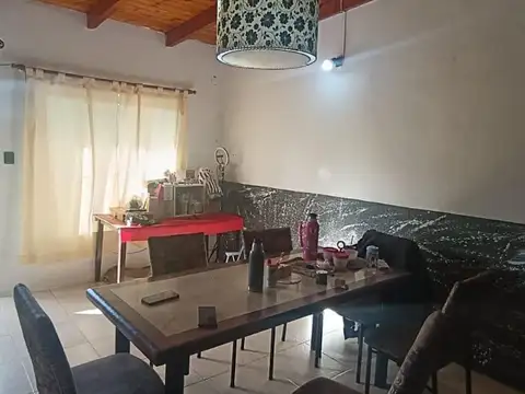Venta | Casa | 2 Dormitorios | Cochera | Interna | Granadero Baigorria