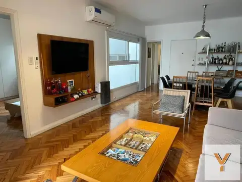 Arenales e/ Azcuénaga y Larrea