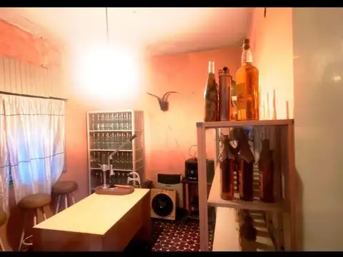 CASA EN VENTA EN BOULOGNE DE 4 AMB GRAN FONDO