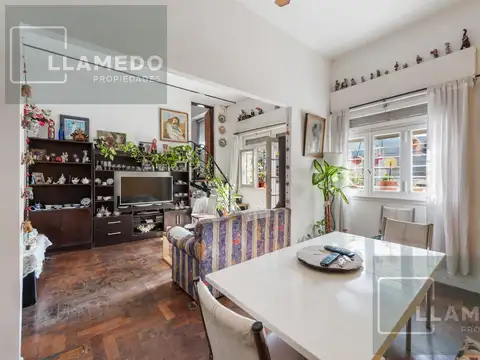 Depto Tipo Casa en Venta 50 años