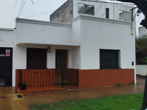 Calle 34 N° 1370 e/ 22 y 23