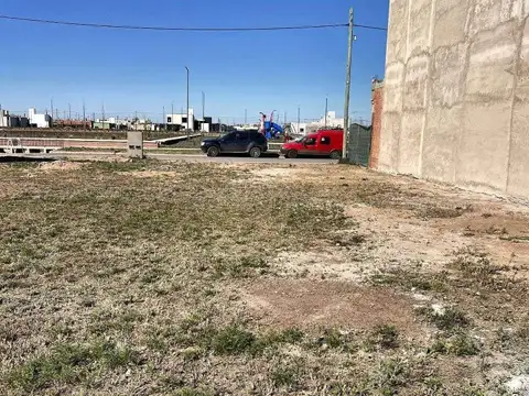 Terreno en Venta 25  mts Fondo