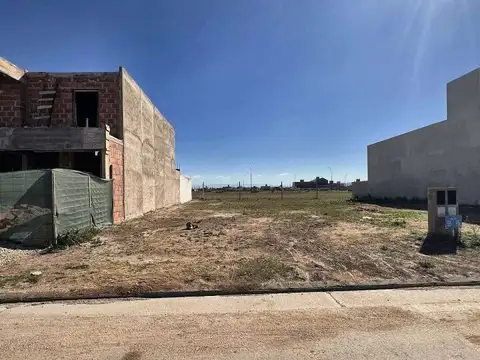 Terreno en Venta en Manantiales 2, USD 38.000