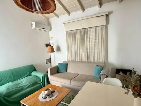 CASA EN VENTA EN CASTELAR