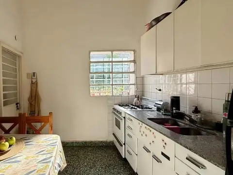 Casa en Venta en Castelar, USD 129.000