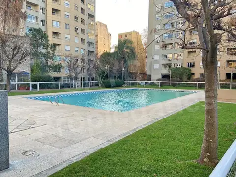 DUEÑO. Espectacular departamento 2 ambientes en condominio FULL AMENITIES. Muchas luz.