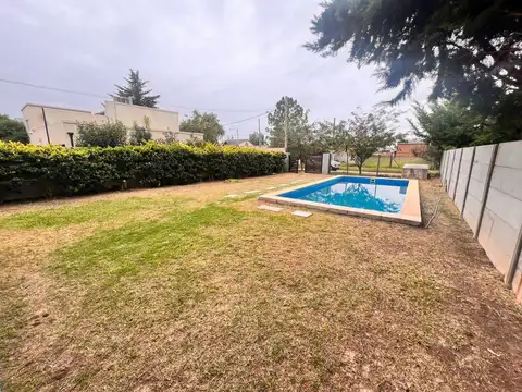 Esquivel al 2700