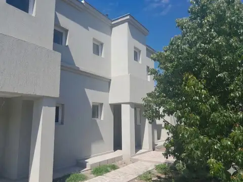 Venta Dúplex 3 Dormitorios Punta Lago Maipú