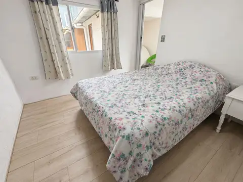 Depto Tipo Casa 5 ambientes con 1 baño
