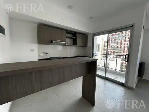 Venta de monoambiente con balcón en Wilde