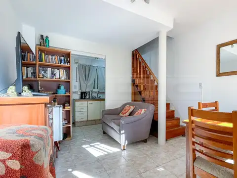 Depto Tipo Casa en Venta de 2 ambientes