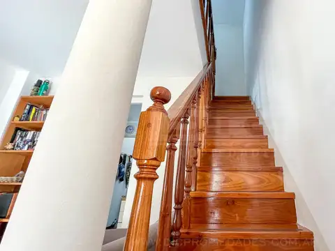 Depto Tipo Casa en Venta con 1 cocheras